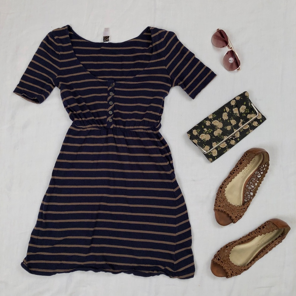 Navy blue and brown casual dress